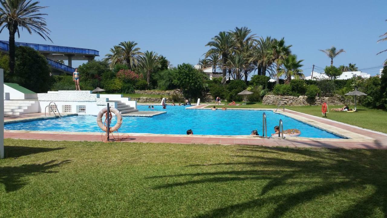 Beach-Front Bahia Dorada Estepona Buitenkant foto